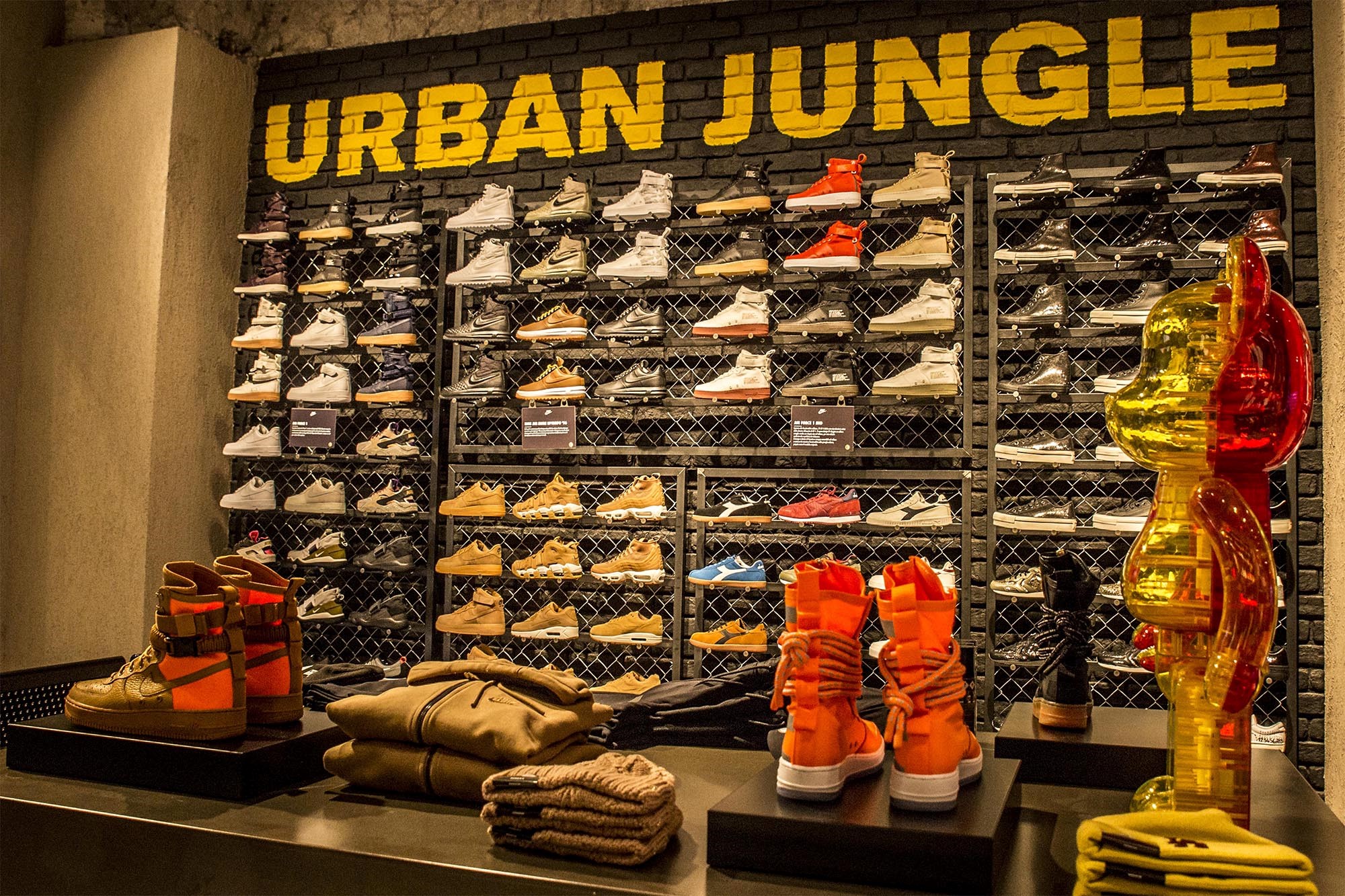 CONTACTEZ NOUS Premium Brands