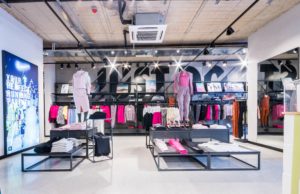 nike outlet jersey gardens mall